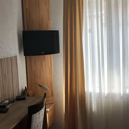 Отель Hotel-nachtwaechter Унна