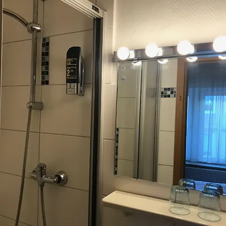 Отель Hotel-nachtwaechter 2*