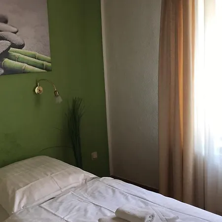 Hotel-nachtwaechter Hotel